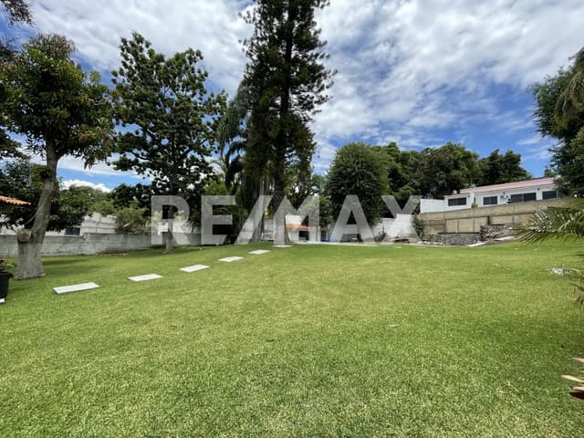 Venta de propiedad con alto potencial en Xochitepec, Morelos...Clave 5830