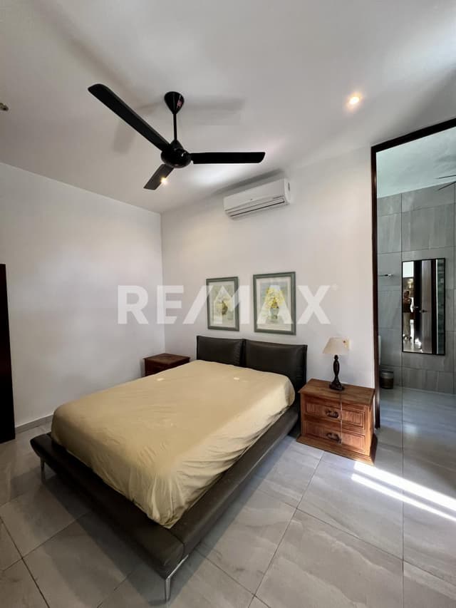 Casa en venta una planta en la Rejoyada 4 recámaras y alberca Mérida Yuc.