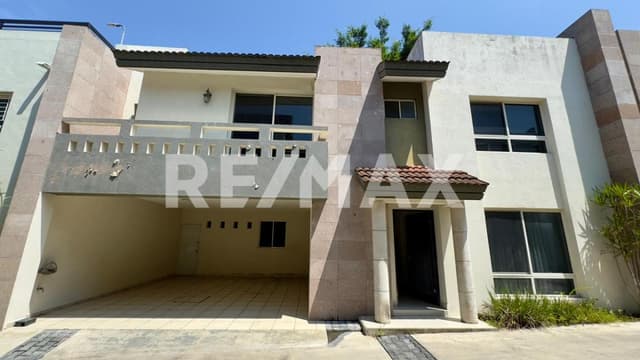 CASA EN VENTA Col. Petrolera