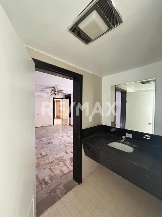 PROPIEDAD EN VENTA SOBRE AV. LOPEZ MATEOS