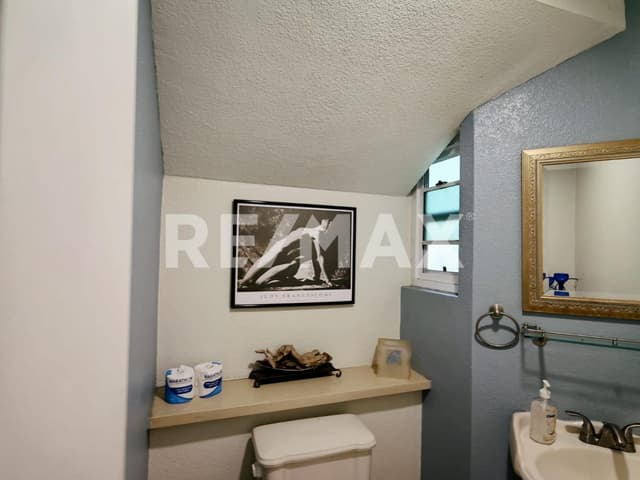 Se renta casa de 2 pisos amueblada en Rincon del Mar