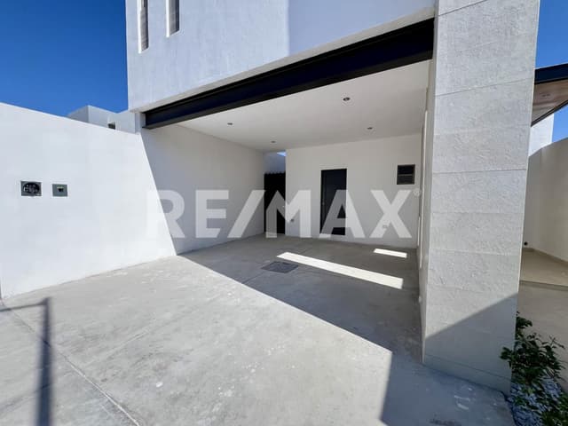 CASA EN VENTA EN PRIVADAS DE SANTA FE