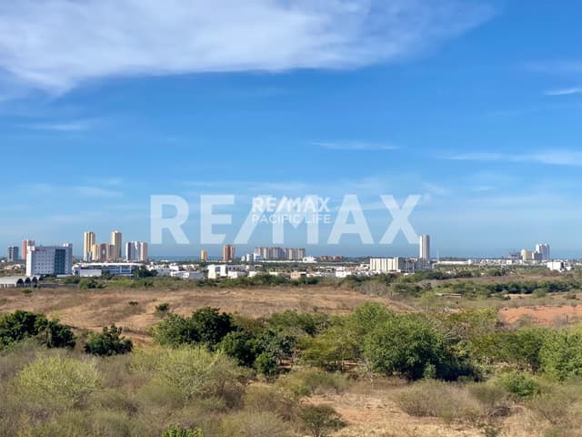 CONDOMINIO EN VENTA EN LA MARINA