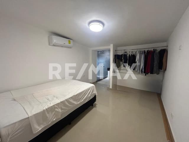 CASA EN RENTA EN PALMAS SAN ISIDRO