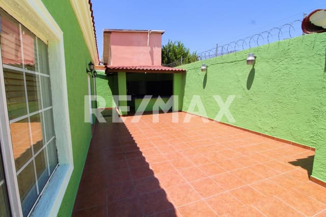 SE RENTA CASA HABITACION EN FRACCIONAMIENTO SANTA MONICA