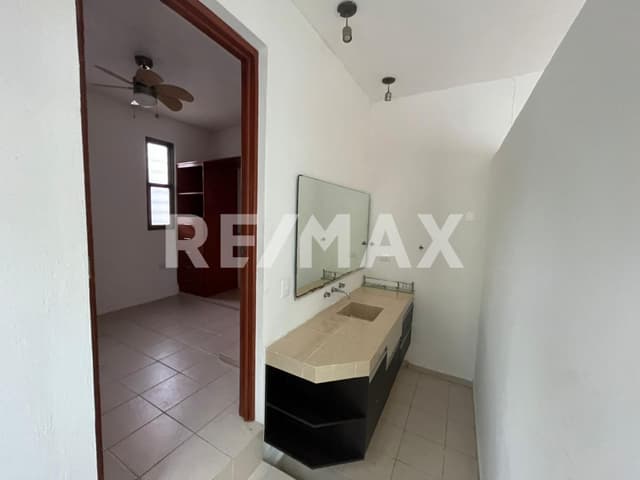 Casa de 4 recámaras