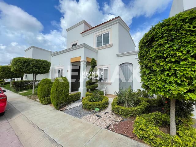 CASA EN VENTA EN MEDITERRANEO