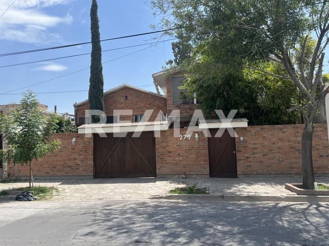 CASA EN VENTA EN TORREÓN JARDÍN