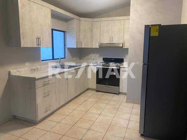 DEPARTAMENTO EN RENTA EN FRACC. EL LAGO