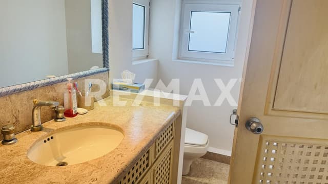 Departamento en Venta frente a la playa Torre del MAr | 318 m² en Acapulco con Amenidades y Vista Panorámica