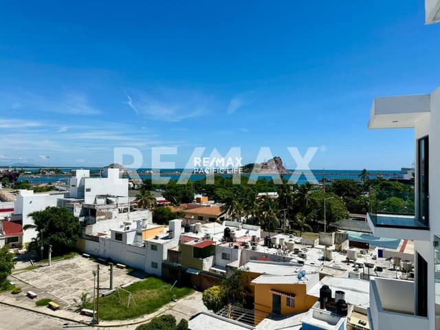 CONDOMINIO EN VENTA EN PLAYA SUR