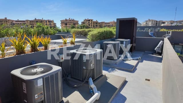 Unidad de esquina con azotea totalmente privada