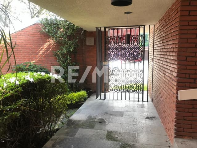CASA  EN CERRADA EN VENTA EN TECAMACHALCO
