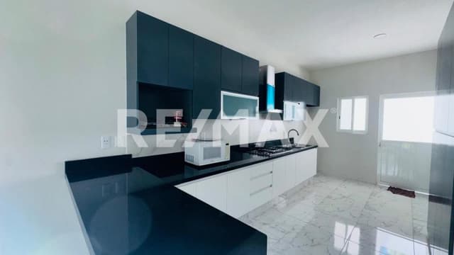 Venta de casa de un solo nivel en el Fracc. Brisas de Temixco, Morelos...Clave 5884