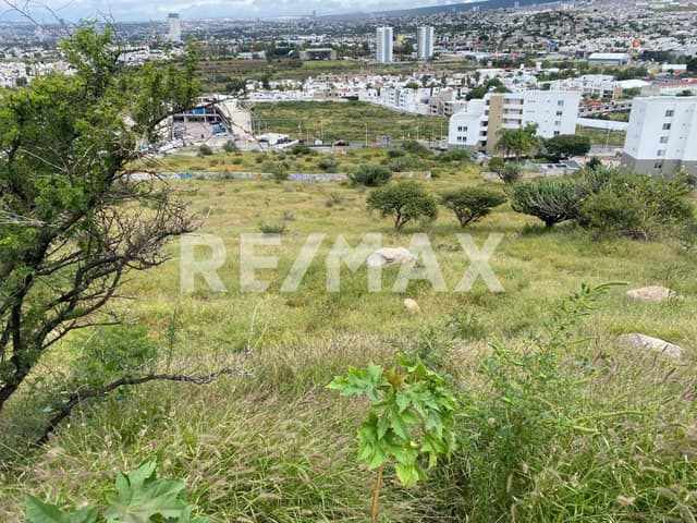 VENTA DE TERRENO CORREGIDORA