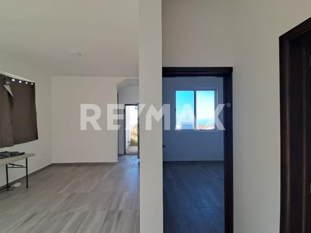 Moderna Casa Nueva en Venta con Terraza Panorámica y Vista al Mar