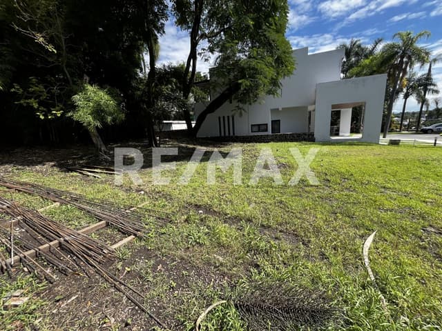 Venta de terreno en la Col. Palmira Tinguindín, Cuernavaca, Morelos...Clave 5891