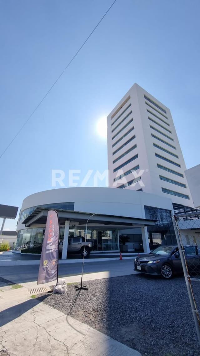 OFICINA EN RENTA EN JURIQUILLA - CORPORATIVO AQUA