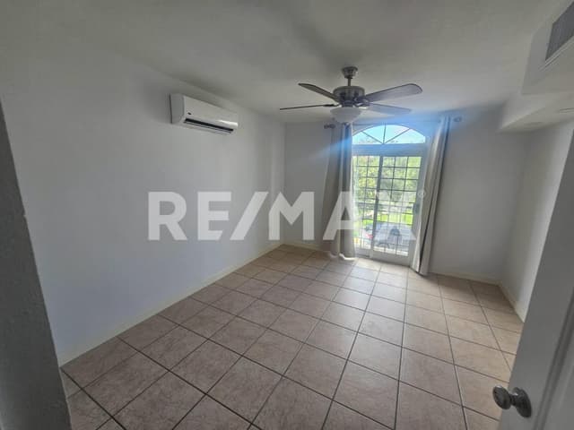 CASA EN RENTA FRACC. JARDINES DE ARAGON