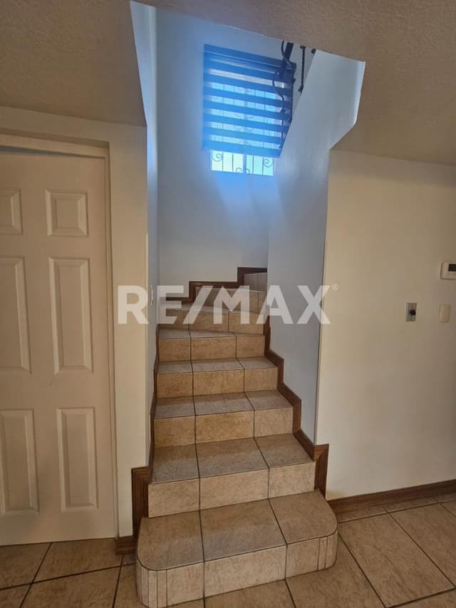 CASA EN RENTA FRACC. JARDINES DE ARAGON