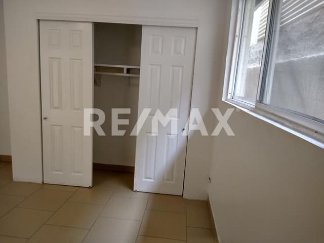 Casa en renta en Playas de Rosarito – ¡Espaciosa, cómoda y cerca del mar!