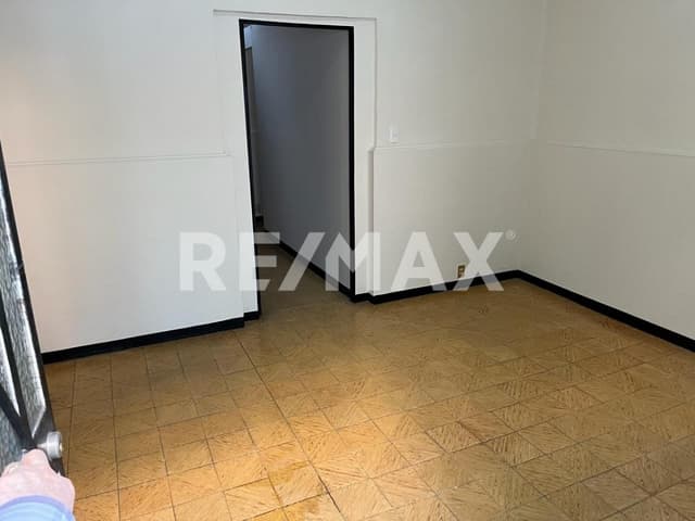 Oficina/Consultorio en renta 