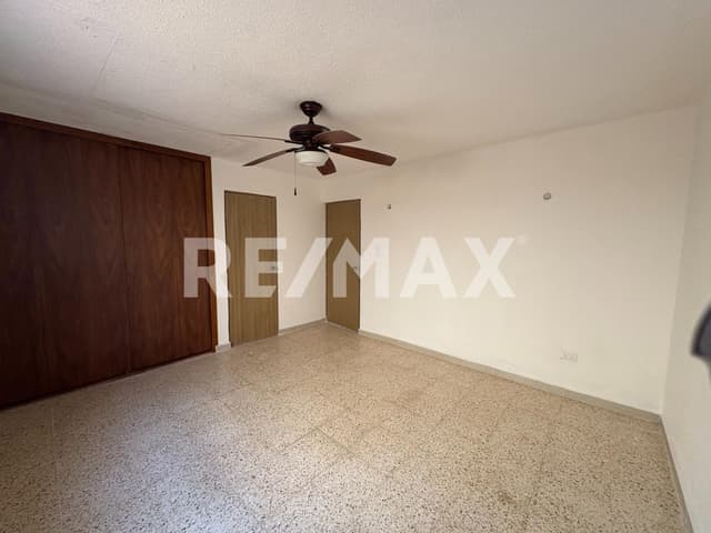 Casa en Venta de 3 recámaras ( una en planta baja) en Montecristo Mérida, Yuc.