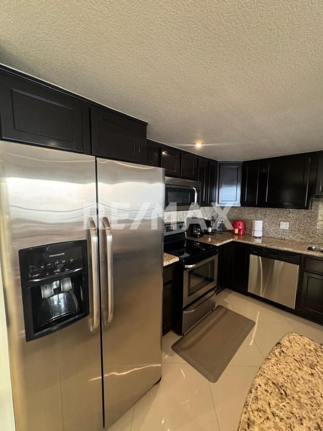 Condomino en venta Frente al Mar - La Jolla Real