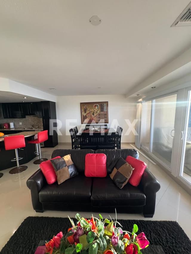 Condomino en venta Frente al Mar - La Jolla Real