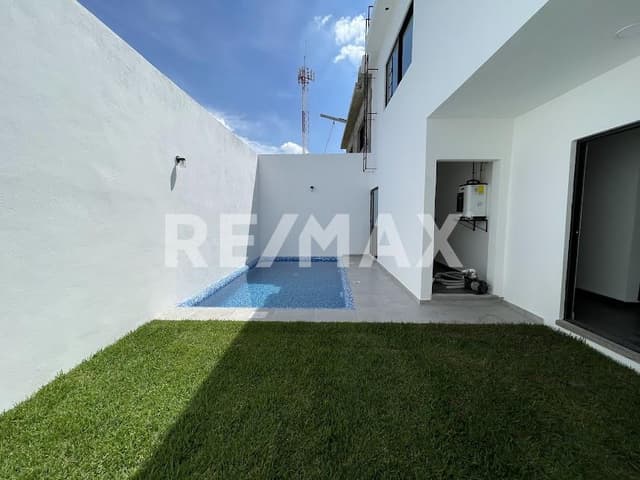 Venta de casa nueva dentro de Fraccionamiento a la entrada de Oaxtepec