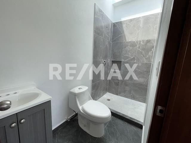 Venta de casa nueva dentro de Fraccionamiento a la entrada de Oaxtepec