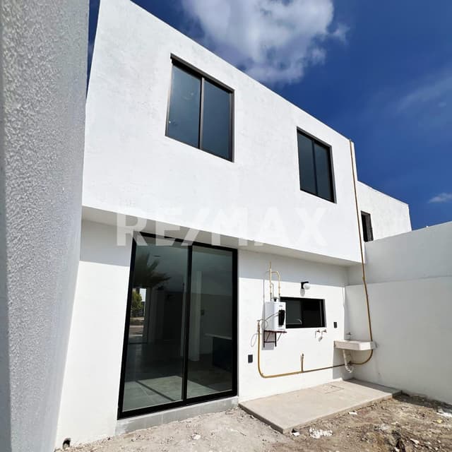 VENTA CASA CIUDAD MADERAS QUERETARO