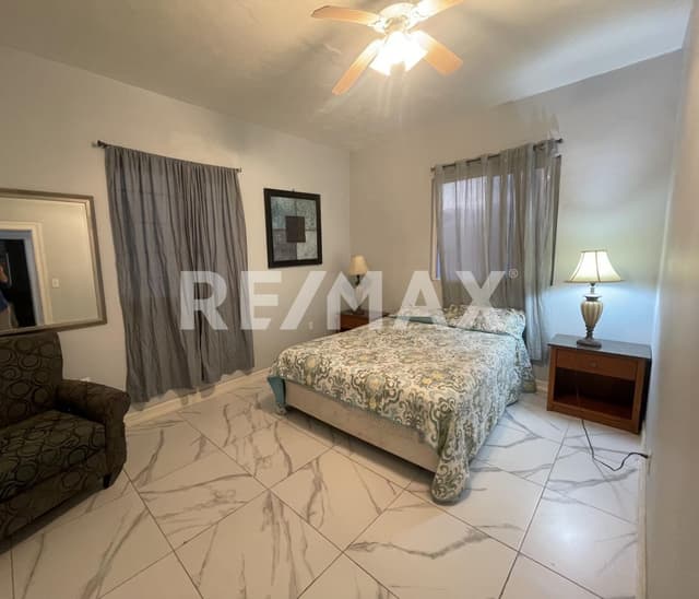 Venta de Casa Espaciosa y Moderna a Pasos del Océano