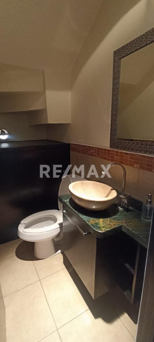 Casa en Renta Urbi Quinta Versalles, Tijuana