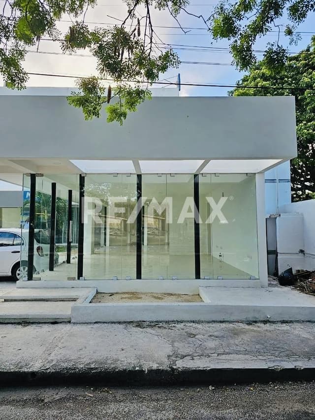 Local comercial en esquina, Excelente Ubicacion