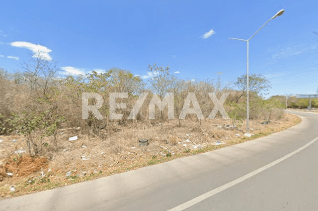 TERRENO COMERCIAL EN CAUCEL
