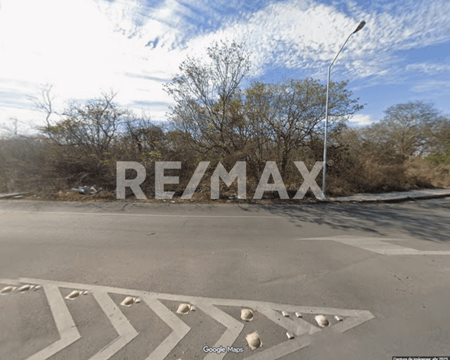 TERRENO COMERCIAL EN CAUCEL