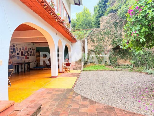 Preciosa casa en venta a solo 20 minutos caminando del centro