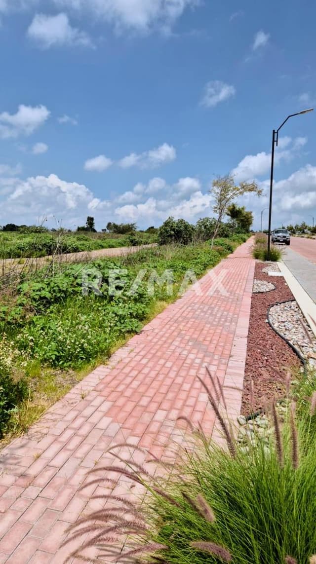 VENTA CIUDAD MADERAS CORREGIDORA