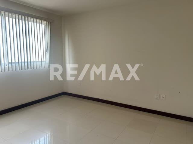 CASA EN VENTA PALMA REAL CELAYA