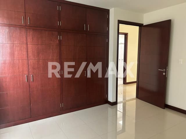 CASA EN VENTA PALMA REAL CELAYA