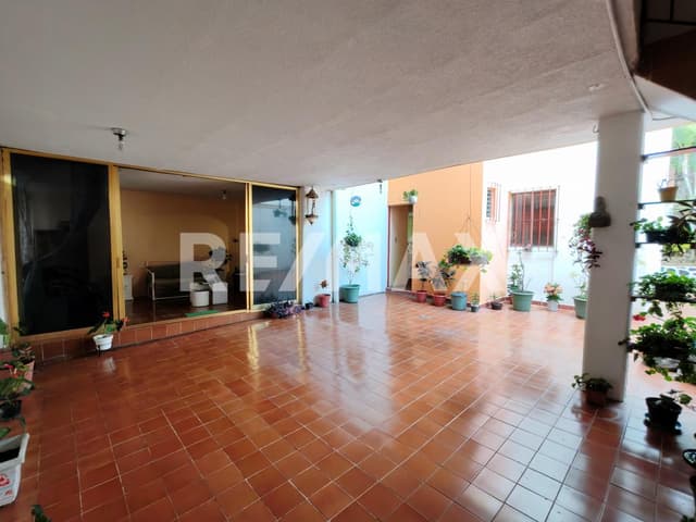 Venta de casa sola en Buenavista, Cuernavaca, Morelos...Clave 5929