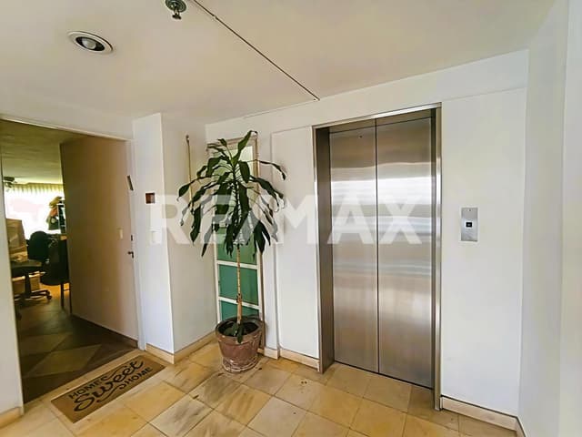 Gran Oportunidad: Departamento de Lujo en Ahuehuetes Norte con Gran Iluminación