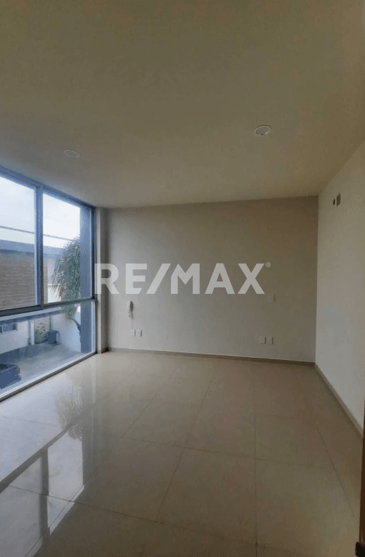 CASA EN RENTA DENTRO DE COTO MAGMA, COLLI URBANO