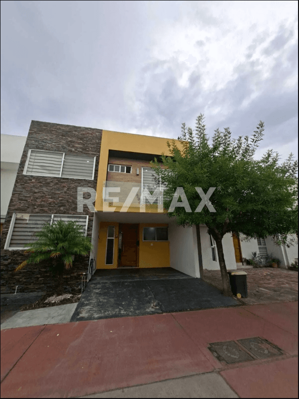 CASA AMUEBLADA EN RENTA, COTO SONEE