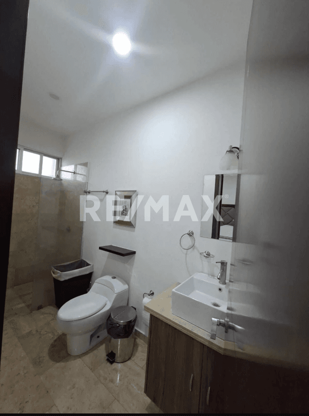 CASA AMUEBLADA EN RENTA, COTO SONEE