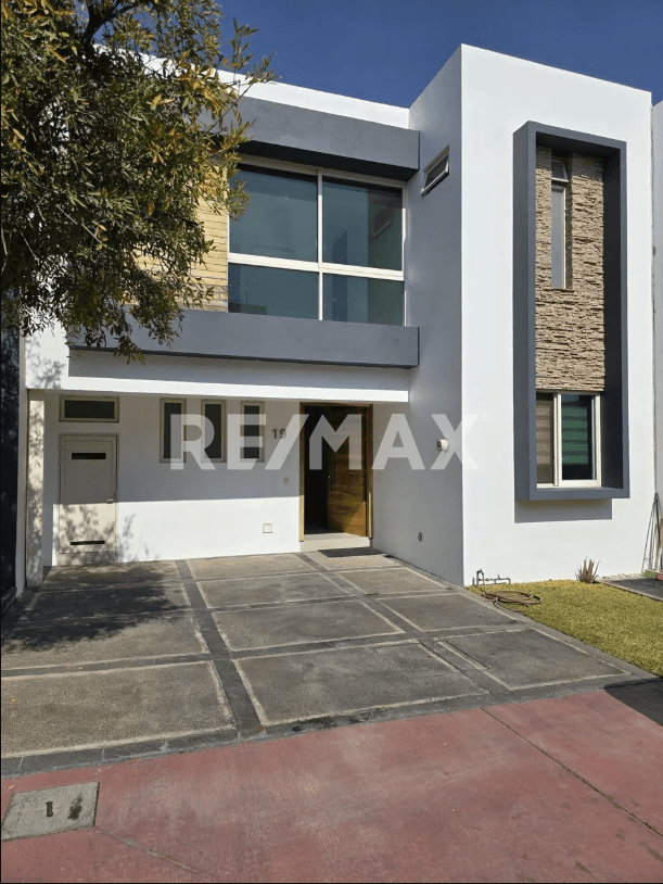 CASA EN VENTA, COTO SONEE SOLARES