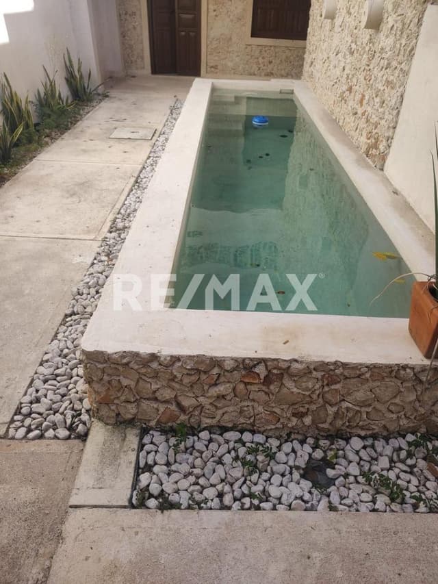 Venta de casa restaurada, amueblada, equipada y piscina en el centro de Mérida.
