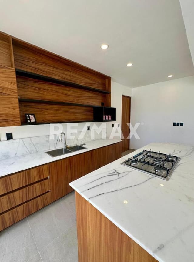 Venta casa en Altozano