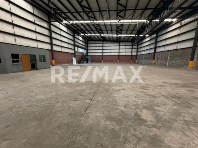 BODEGA USO INDUSTRIAL EN RENTA